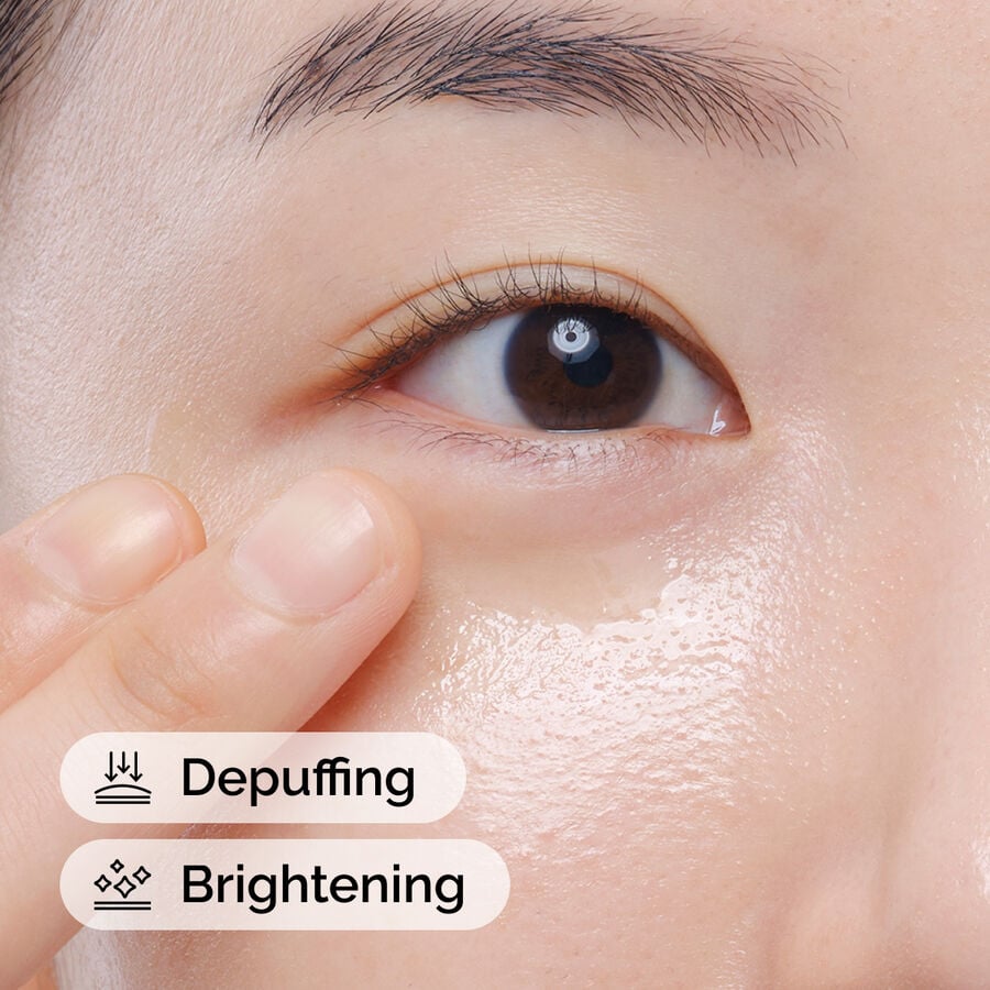 caffeine-solution-5-egcg-eye-serum-i8 ord-caffeine-solution-egcg-model-application-with-benefits.jpg