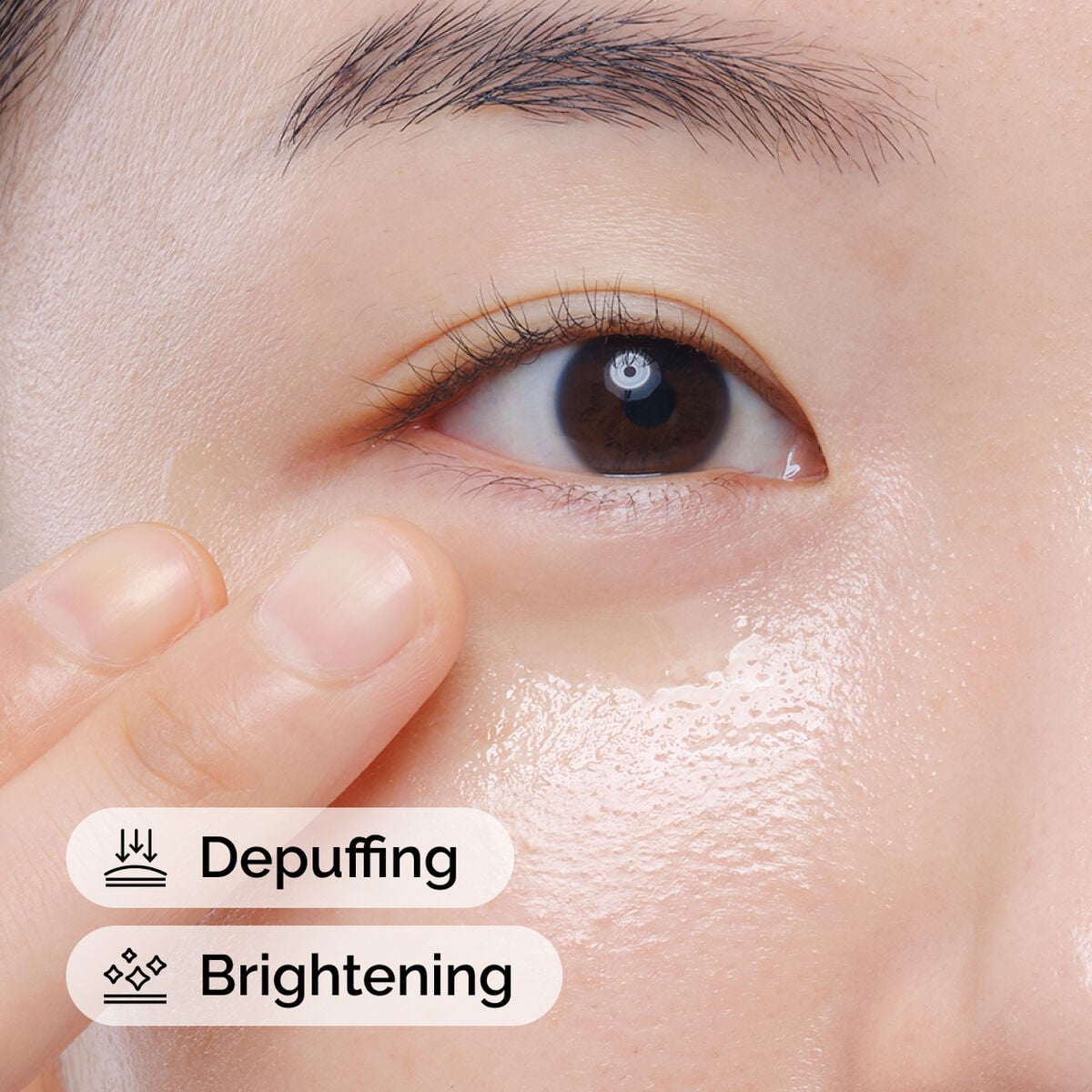 caffeine-solution-5-egcg-eye-serum-i8 ord-caffeine-solution-egcg-model-application-with-benefits.jpg